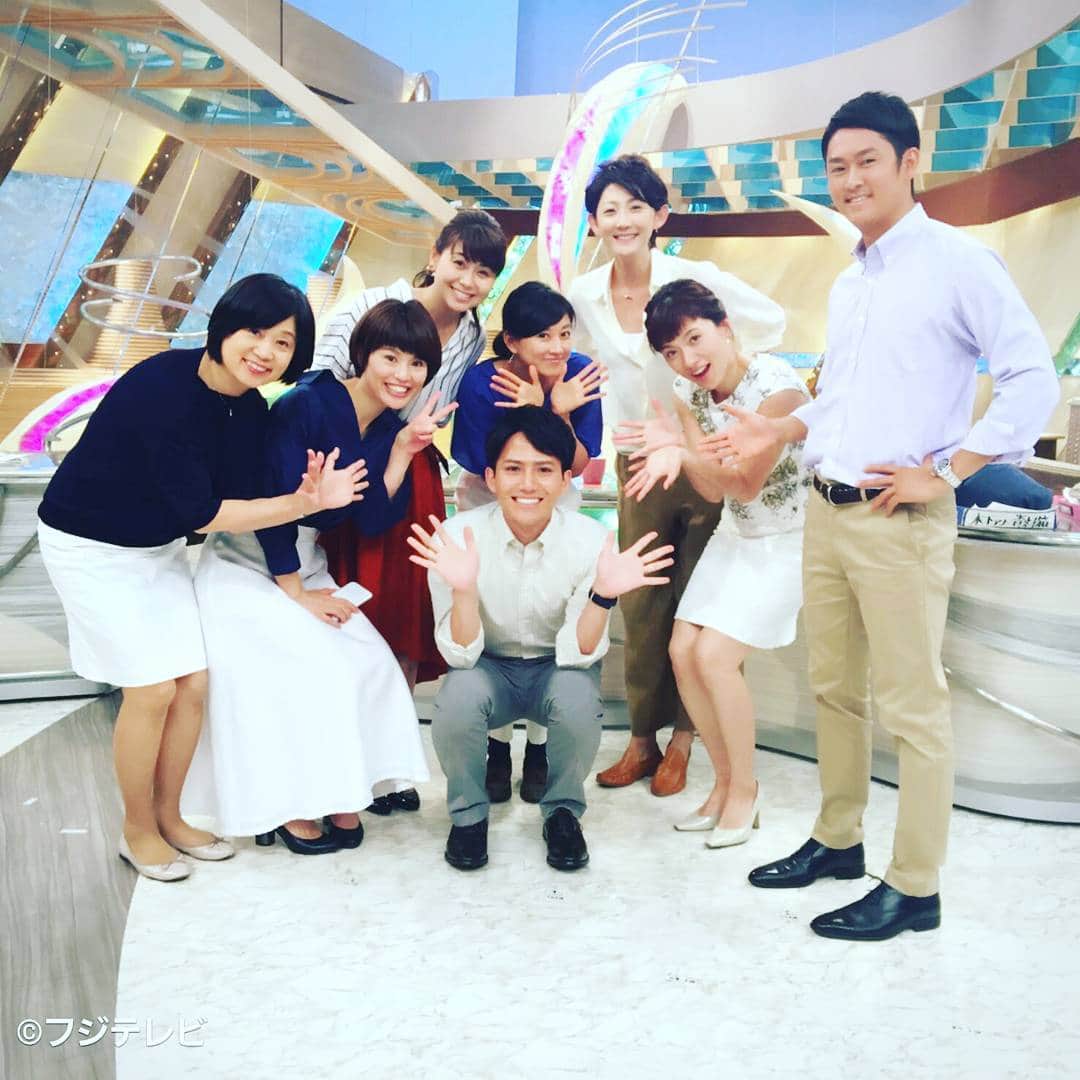 フジテレビ「とくダネ！」のインスタグラム：「真夜中ですが、どうしてもアップしておきたい日もあります(^^;) #朝8時からテレビの前でお会いしましょう♪  #菊川怜 #梅津弥英子 #森本さやか #山中章子 #小柳美江 #阿部悦子 #木下康太郎 #安宅晃樹(あだけ・こうき) #とくダネ大喜利 #大喜利 #とくダネコーデ #ファッション #コーディネート #今日のコーデ #アナウンサー #新人 #リポーター #プレゼンター #2017 #8月9日 #水曜日 #とくダネ #tokudane #フジテレビ #fujitv 170809」