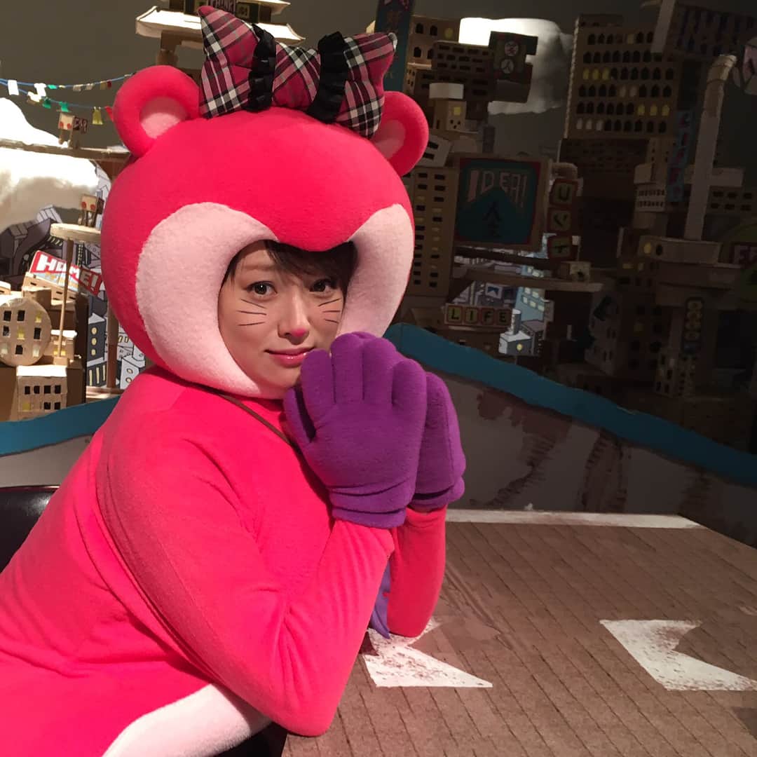 深田恭子のインスタグラム：「デートなうに使っ...使えるわけないですね失礼致しました😥 #名前はオモミちゃんといいます #皆様に早くお伝えしたかったのこれ❣️ #NHK LIFE #8/14OA📺 #kyokofukada」