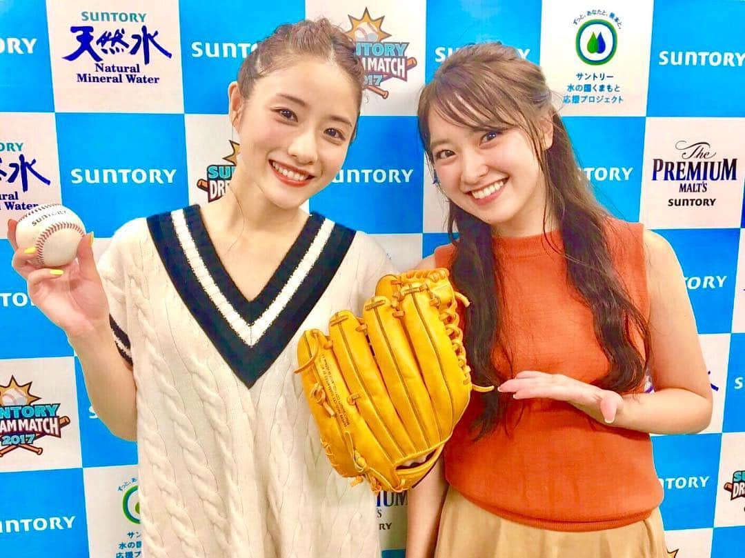 大野愛友佳さんのインスタグラム写真 - (大野愛友佳Instagram)「サントリードリームマッチ2017 始球式の石原さとみさんに 独占インタビューさせて頂きました✔️ * 久しぶりにど緊張した私ですが、 楽しくインタビューできました✨ * 私のtwitterまたは YouTubeホリプロチャンネルにて 公開していますのでみてね。 * #サントリードリームマッチ2017 #始球式#東京ドーム#野球#サブマリン #石原さとみ#大野愛友佳  #ohnoayuka#ホリプロ」8月10日 12時22分 - ohnoayuka