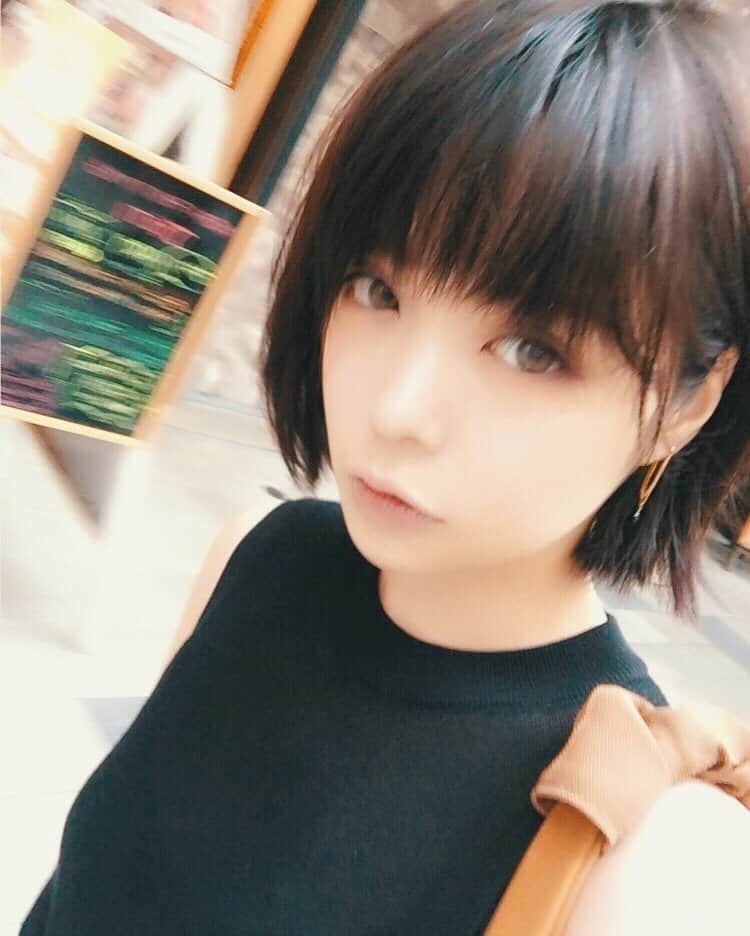 のインスタグラム：「#凰かなめ #kaname #髪切ったよ－♡」