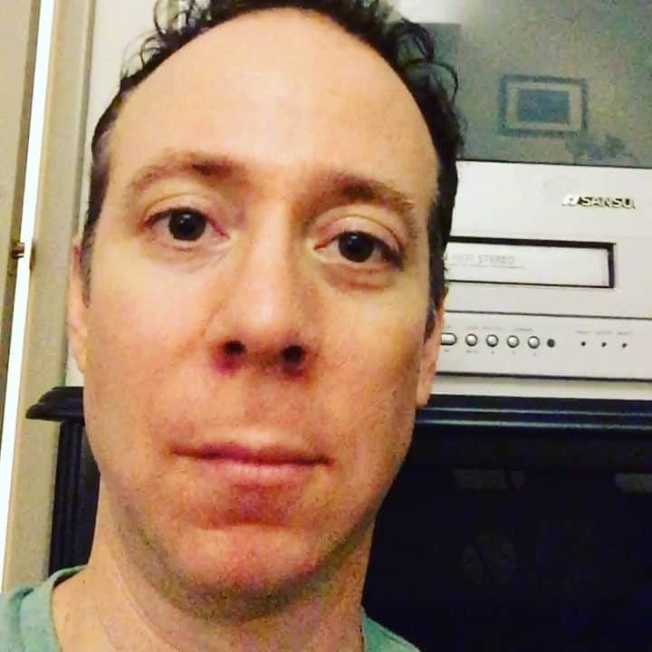 ケヴィン・サスマンのインスタグラム：「I'm used to it.」