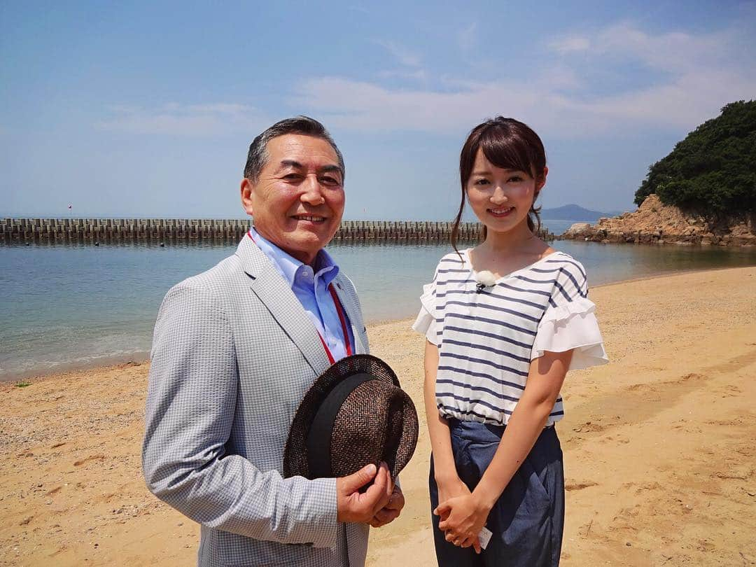 松田愛里さんのインスタグラム写真 - (松田愛里Instagram)「”海と日本プロジェクト” の取材で、坂出市長 綾宏さんにインタビューさせていただきました！ なんと「ダンスのCM見たよ」と声を掛けてくださいました‼️驚きと恥ずかしさと嬉しさと...。 . 沙弥島海水浴場での思い出話など、素敵なお話をありがとうございました✨ YouTubeでご覧いただけます。［海と日本2017 沙弥島］で検索してみてください！ #海と日本 #かがわ #綾宏坂出市長 #沙弥島 #沙弥海水浴場 #坂出市」8月10日 21時13分 - matsuda_airi_