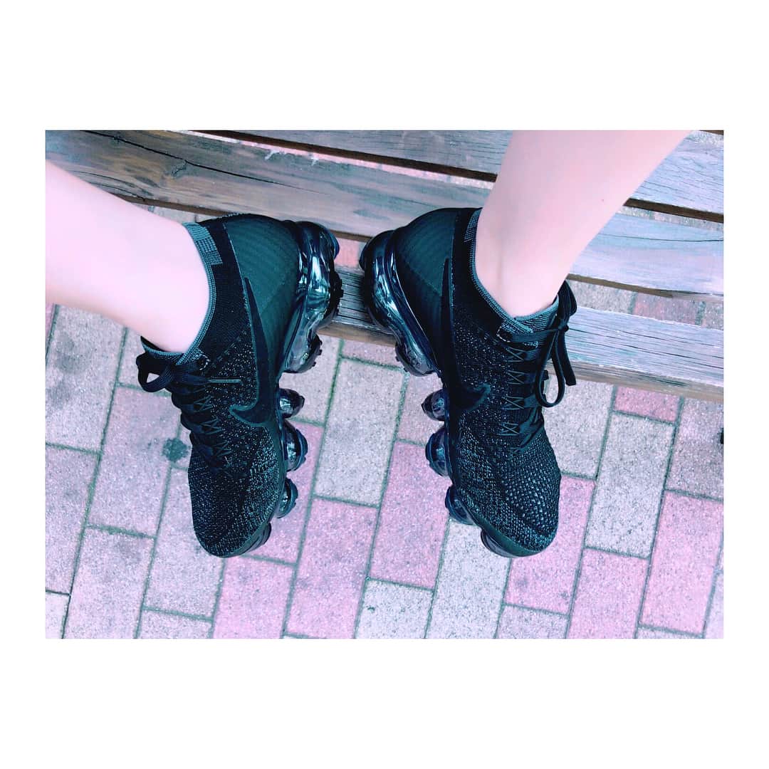 彩姫さんのインスタグラム写真 - (彩姫Instagram)「やっとゲットできました #nike #nikevapormax 💕💕💕 #bandmaid #saiki」8月11日 15時16分 - saiki_bandmaid