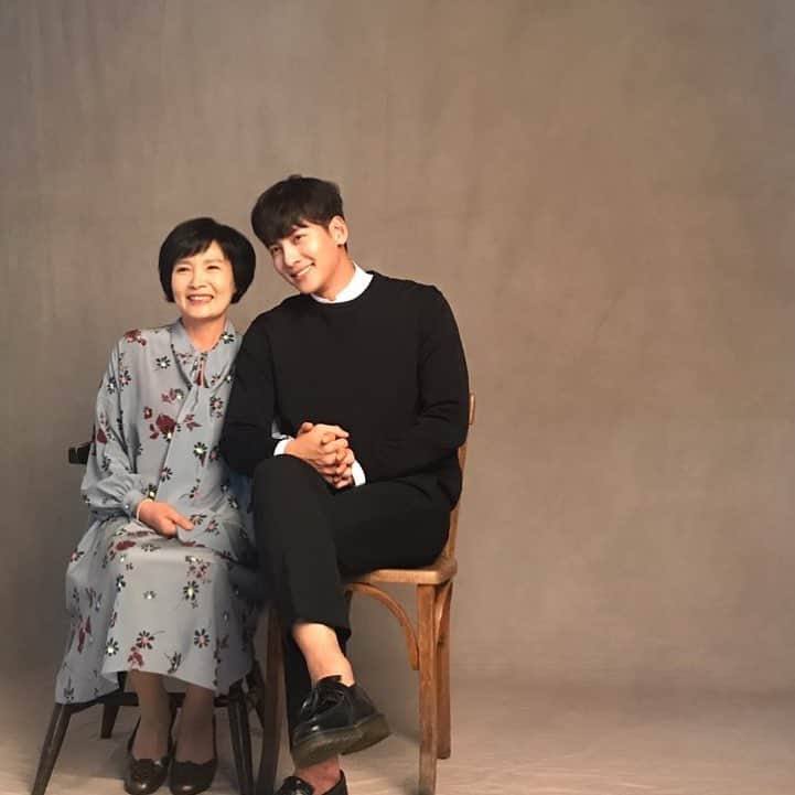 チ・チャンウクさんのインスタグラム写真 - (チ・チャンウクInstagram)「💕」8月11日 17時40分 - jichangwook