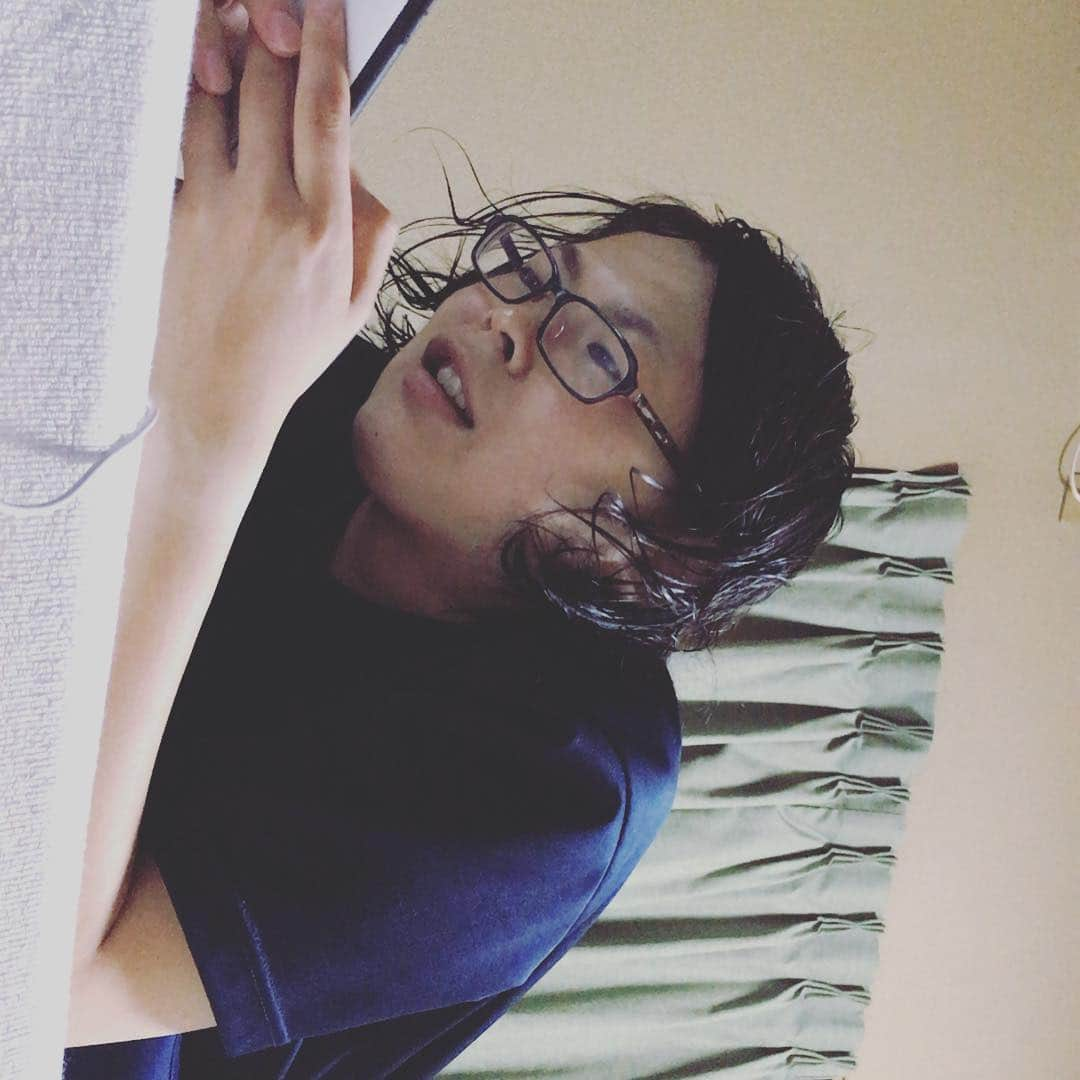 山梨有理さんのインスタグラム写真 - (山梨有理Instagram)「泊めてくれてサンキュー。朝ご飯作ってくれてサンキュー。バス停まで来てくれてサンキュー。なかなかできる30歳おばさんだな。」8月12日 8時50分 - yama74yuri