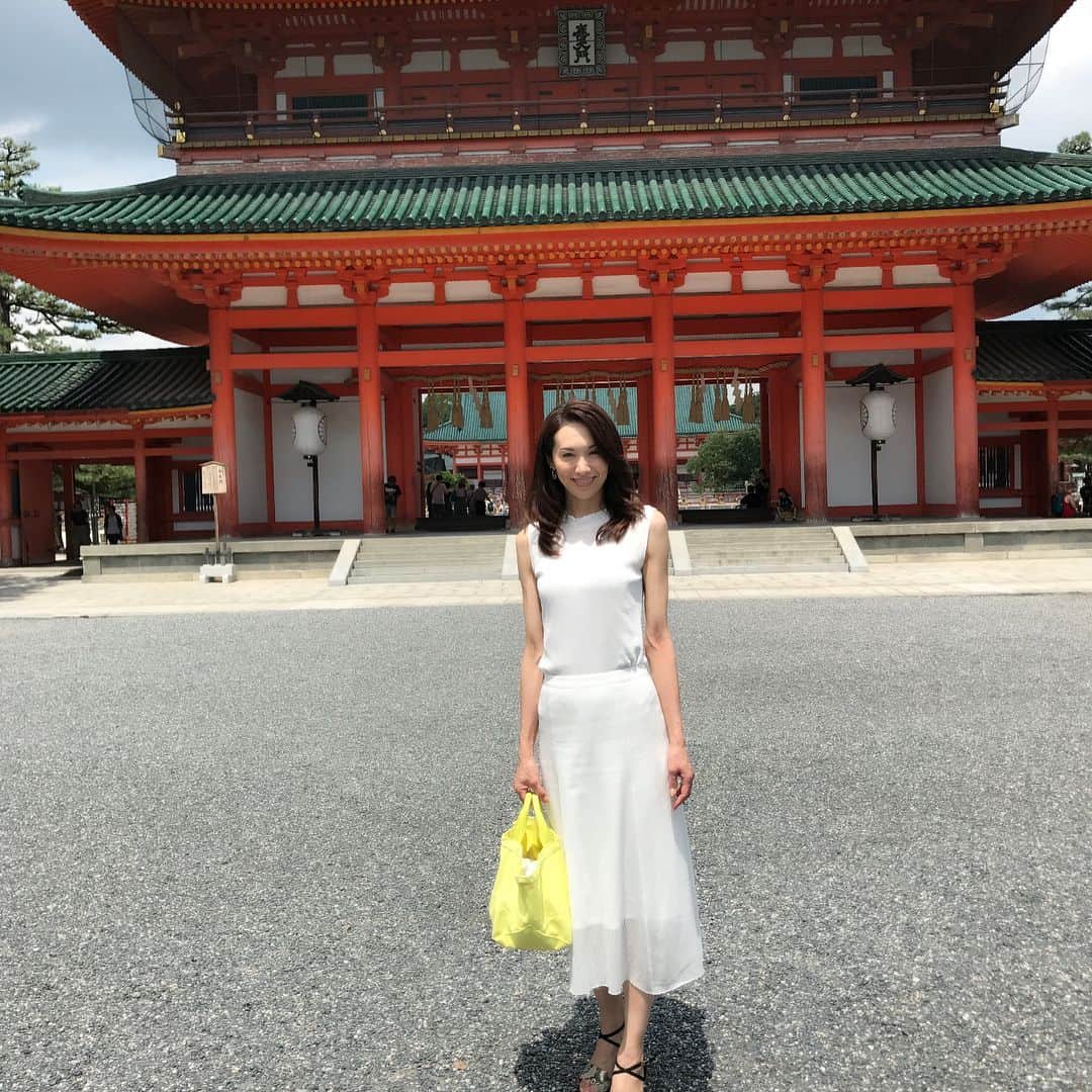 のインスタグラム：「・ 平安神宮→銀閣寺 ・ 京都の触れて。。。 ・  #駒田奈美#オスカープロモーション#モデル#美魔女#平安神宮#銀閣寺#京都#歴史」