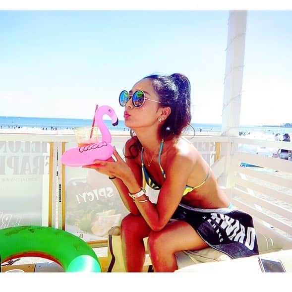 藤井明恵さんのインスタグラム写真 - (藤井明恵Instagram)「🌴⛱🐠💕🌺🐬🏝👙🐚 . 今年は全然夏らしい事出来てない😭 海行きたーい!! . . . #refresh #sea #beach #summer #summergirl #fitnessmodel #model #youtube #youtuber  #myunghae」8月12日 20時30分 - myunghae.k314
