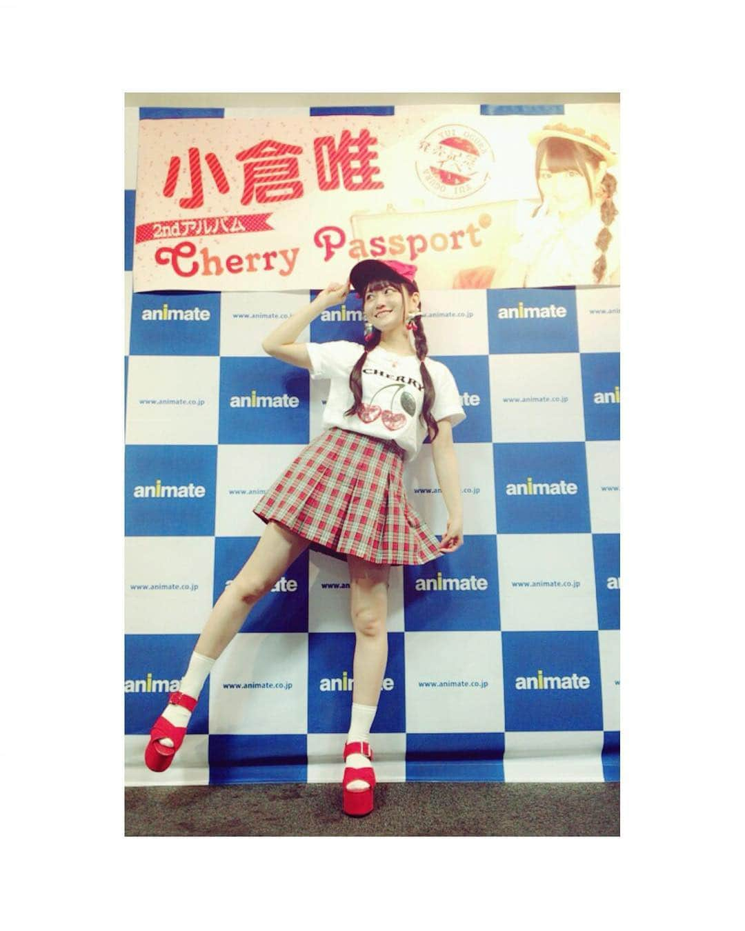 小倉唯さんのインスタグラム写真 - (小倉唯Instagram)「今日の私服衣装😆🍒 だいぶ前にSALEで手に入れたものなので、買ったお店忘れてしまいました🙇🏻💦どこのだったけなぁ。。😨 #インスタ限定 #小倉唯 #セカンドアルバム #CherryPassport #チェリパス #ポスターお渡し会 #アニメイト #animate #私服コーデ #コーディネート #fashion #coordinate  #🍒」8月12日 20時37分 - yui_ogura_official