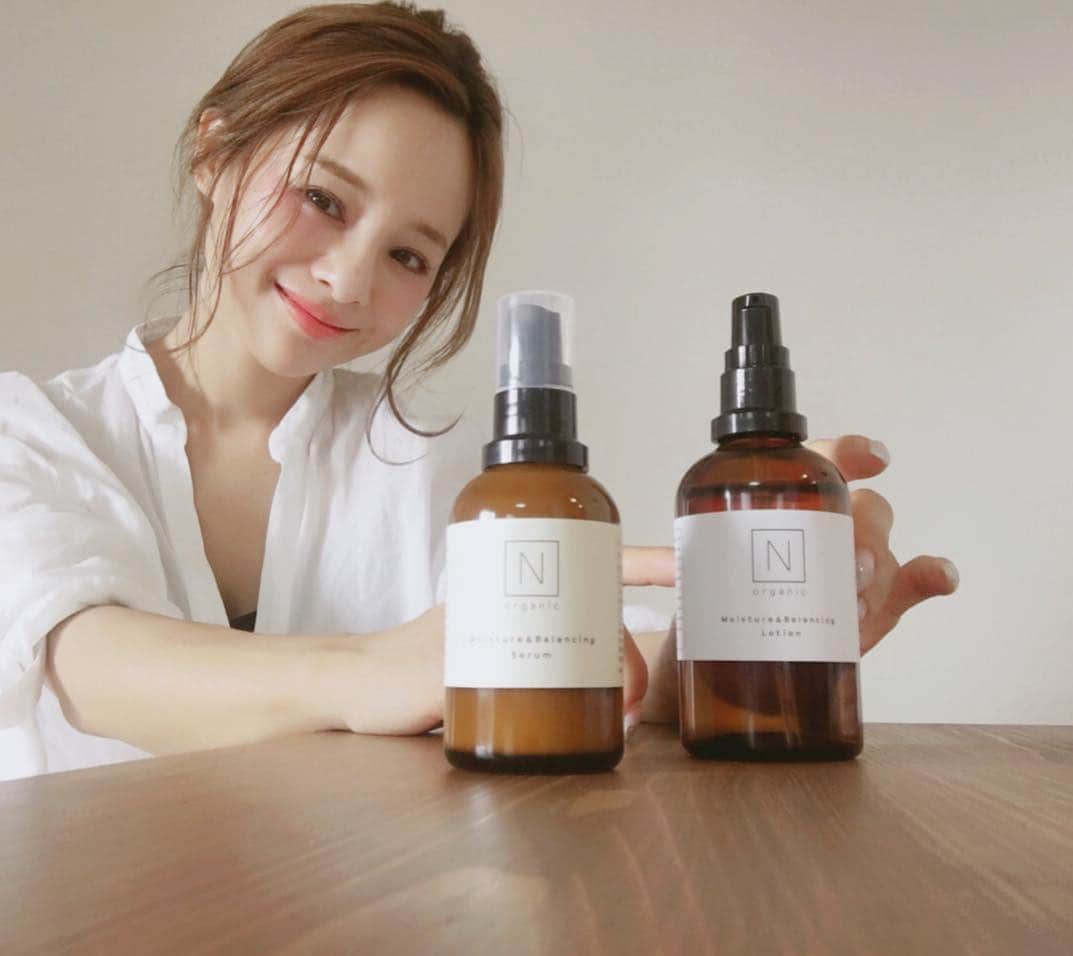 田中亜希子さんのインスタグラム写真 - (田中亜希子Instagram)「8/3にオープンしたばかりの国産オーガニックスキンケアブランドN organicから頂きました☺︎@norganic_official 既に先行販売分は品薄の人気みたいです☝︎ ライン使いしても1万円以下でありがたい❤️ #Norganic  #エヌオーガニック  #ファクトリープライス  #オーガニックコスメ」8月12日 21時15分 - akiico