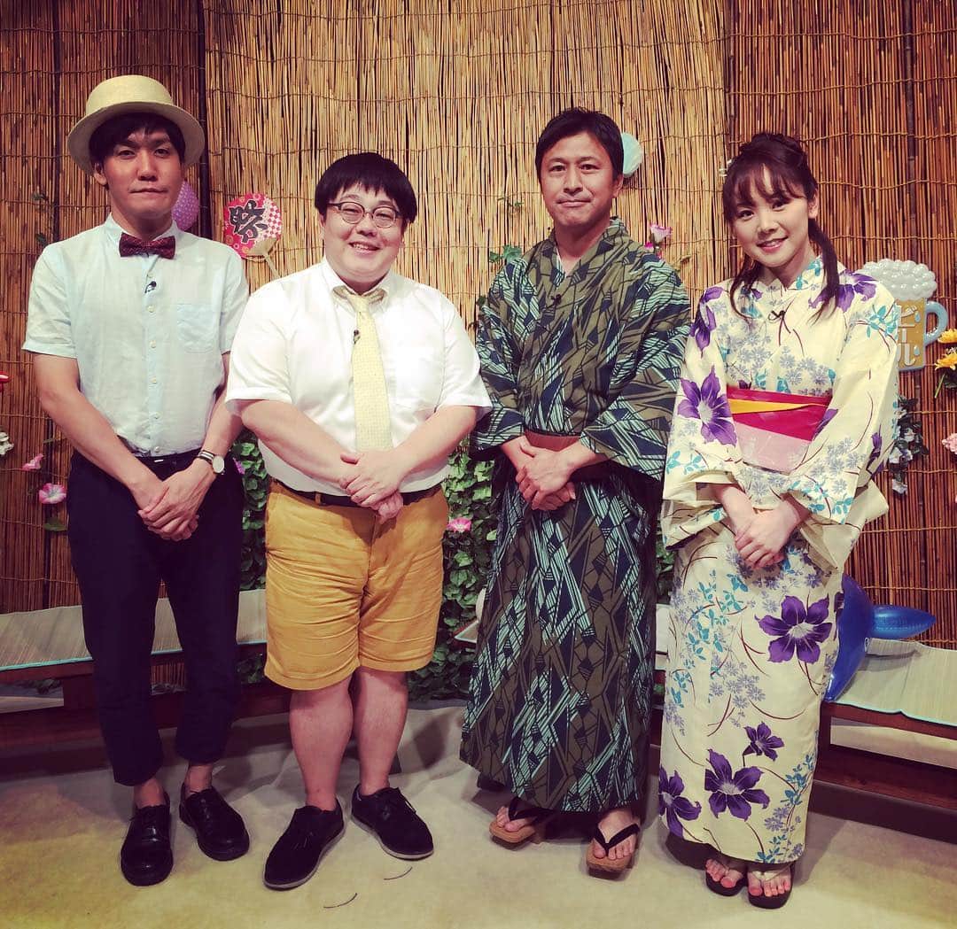 山田浩史のインスタグラム：「前橋花火大会 ゲストのタイムマシーン3号さん 佐藤アナと4ショット。 生放送がなんとか終了。 楽しい時間を過ごせました。 感謝、感謝です！  #前橋花火大会  #夏かしい #タイムマシーン3号」