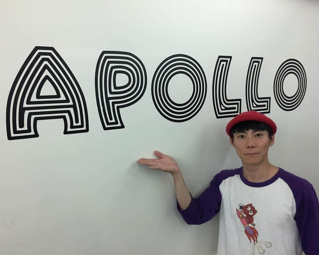 チロさんのインスタグラム写真 - (チロInstagram)「アポロシアターの楽屋でございますー。 #アポロシアター #Apollo Theater #ビックスモールン #ビッグスモールン #bicsmallen  #BICSMALLEN  #bigsmallen #BIGSMALLEN #ボディーアート #BODY ART #チロ #chiro #CHIRO #ゴン #GON #gon #comedian #JAPAN #New York #ニューヨーク#MichaelJackson #マイケルジャクソン #チロッセン #chirossen」8月12日 22時29分 - chirossen