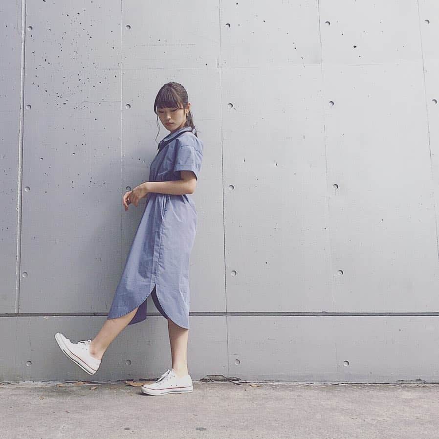 渋谷凪咲さんのインスタグラム写真 - (渋谷凪咲Instagram)「とことこ…てくてく…🌼 . one-piece #sonnylabel  shoes #converse . . #ootd  #ナギッション #fashion #coordinate #私服 #シャツワンピ #blue」8月12日 22時46分 - nagisa_nikoniko