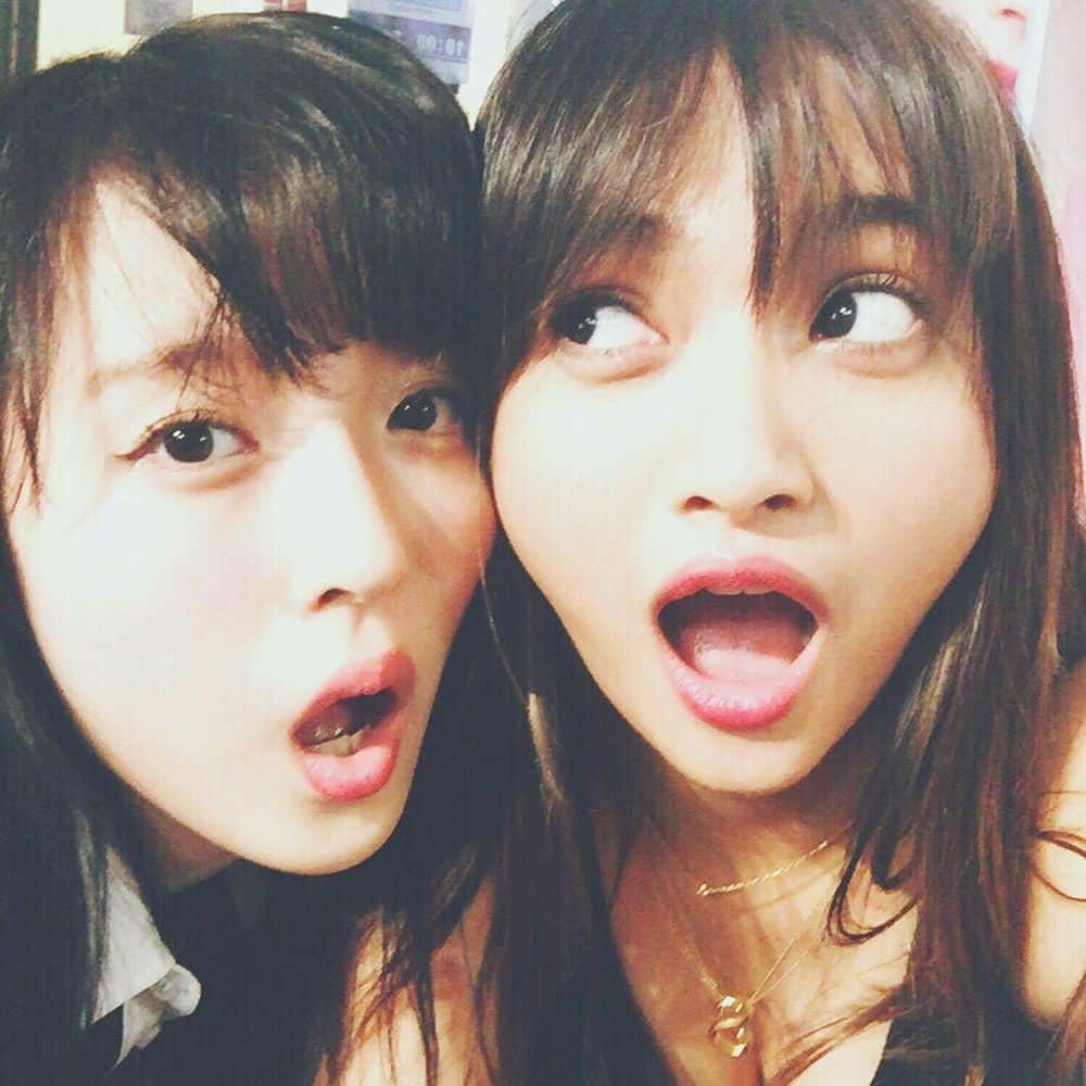 高咲里音のインスタグラム：「2012年〜2016年  17歳の私たち @saya.kagawa 😎❤️」