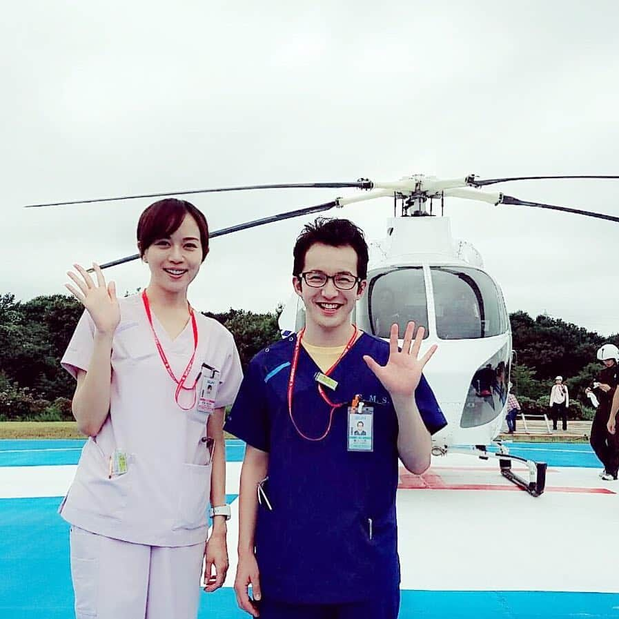 比嘉愛未さんのインスタグラム写真 - (比嘉愛未Instagram)「明日夜9時は 第５話放送です🚁✨ 藤川&冴島コンビにとって とても大切な回。。 ぜひご覧ください🙌🏻 #コードブルー  #15分拡大 #藤冴コンビ #そして14日は #浅利陽介くんの誕生日 #おめでとう🎊㊗️👏✨」8月13日 10時53分 - higa_manami