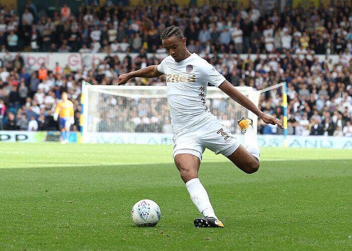 のインスタグラム：「frustrating result yesterday against Preston but another point on the board👍🏽」