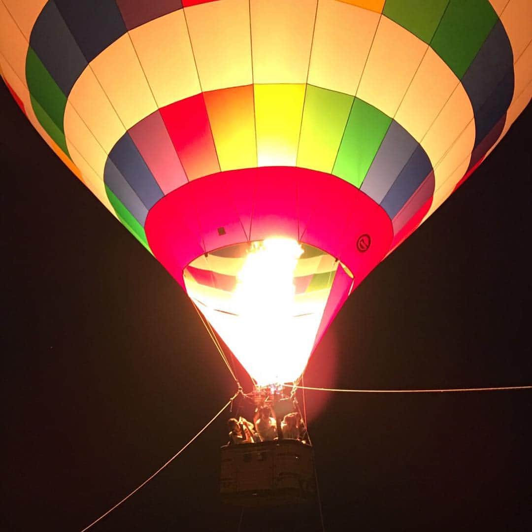 矢島里佳さんのインスタグラム写真 - (矢島里佳Instagram)「人生で初めての気球体験は、海の見える京都与謝野町でした＾＾ 頭が燃えそうな熱さでしたが、ふわふわ浮いていくのが面白かったです。この後は、花火大会でした。 #気球 #京都 #与謝野町 #夜景」8月13日 18時01分 - rikayajima