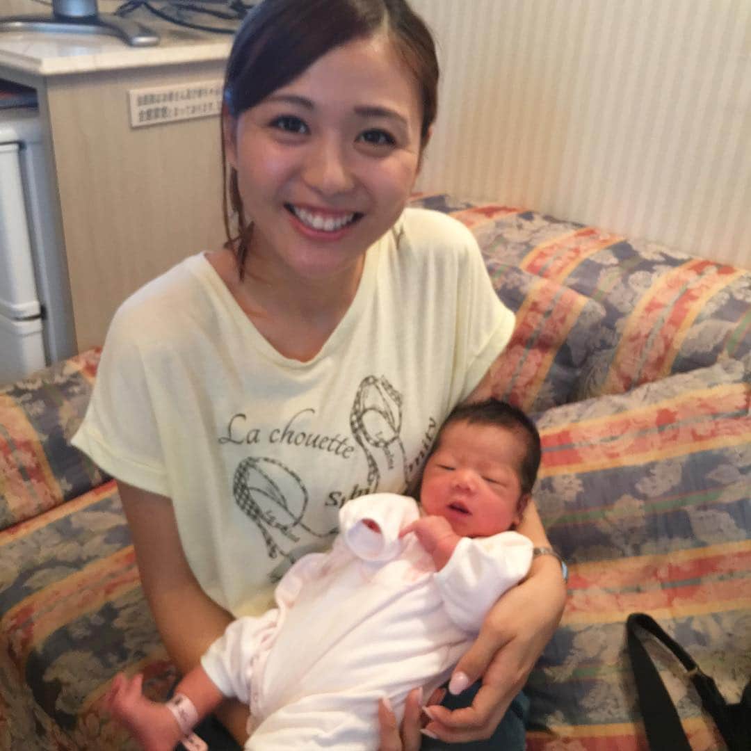 北清杏奈さんのインスタグラム写真 - (北清杏奈Instagram)「吉澤美菜アナの赤ちゃんに会ってきましたー♪大切な友人の幸せが見られて嬉しい♪赤ちゃんは寝てても起きてても泣いててももうすっごく可愛くて、本当に天使でした。そして母は偉大だ！」8月13日 19時06分 - anna.kitasei
