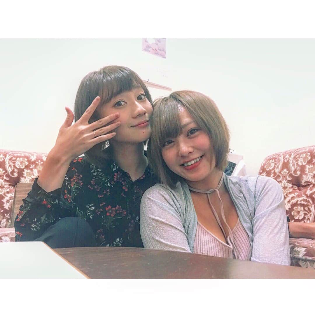 木内江莉さんのインスタグラム写真 - (木内江莉Instagram)「8/12、天てれ大同窓会皆さん有難うございました❤︎ 覚えてくださってる方がいて素直に嬉しかった。また機会があれば是非お会いしたいです❤︎ まさかの天てれのオーディションでやった、アホの坂田のダンスをするはめになるとは思ってなかったですが。笑  皆さん本当に有難うございました❤︎ お手紙やプレゼント有難うございました❤︎ 声をかけてくれた、ことりちゃんも有難うでした☺︎ 世代が被ってなくても戦士は仲間だーーー！！！ #天てれ#大同窓会#天才てれびくんMAX#重本ことり#渡邊エリー#伊倉愛美#橋本甜歌#武田聖夜#中村あやの#木内江莉」8月13日 21時49分 - eririnnnnn92