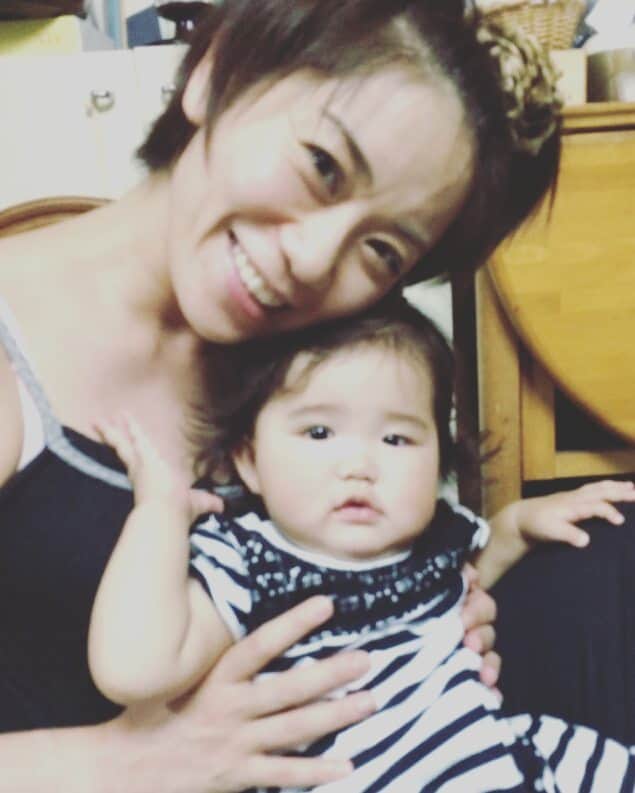 良田麻美さんのインスタグラム写真 - (良田麻美Instagram)「ブログ更新したょ。🙆 でも、姪っ子自慢しかしてません。  すみません。  だって、可愛い～んだもん。  姪っ子🎵甥っ子🎵みんな大切な子供たち💕💕」8月13日 23時32分 - asamiset