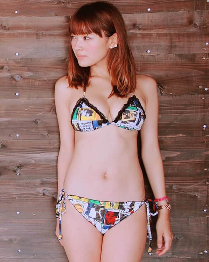 Lychaのインスタグラム：「model: Shihono Ito  #bikini#lycha#beachlife#beachwear#beachstyle#swimsuit#swimwear#swim#beach#sea#cool#girls#Japanese#debut#japan#kawaii#fashion#lychacollection#uk#jp#tokyo#ビキニ#水着#ビーチスタイル#ビーチライフ#ビーチウエア#グラドル#アイドル#idol#リュッチャ」