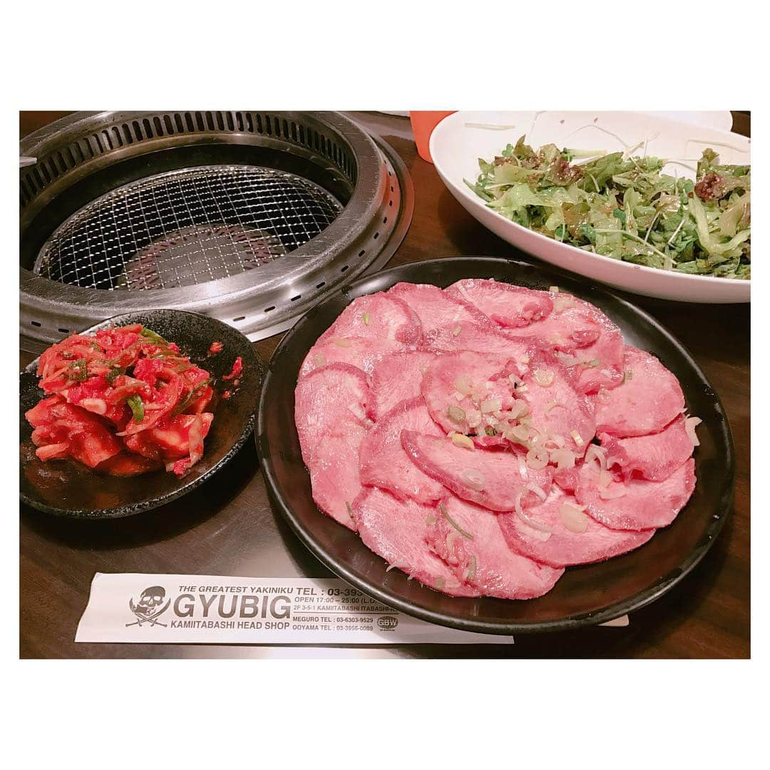 辻希美さんのインスタグラム写真 - (辻希美Instagram)「今夜は焼肉♡でーした♡  #辻希美 #辻ちゃん #アメブロのんピース #焼肉 #タン塩大好き #ホルモン大好き #辛いの大好き #お酒飲めるようになったら最高なんだろうな #GYUBIG」8月14日 23時44分 - tsujinozomi_official