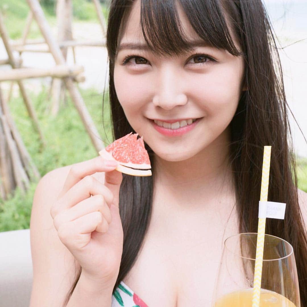 AKB48 水着サプライズ2017のインスタグラム：「12位のみるるん！…これちょっと…かわいすぎません？ ご購入はこちらから！ http://wpb.shueisha.co.jp/2017/07/28/89005 #水サプ2017　#白間美瑠」