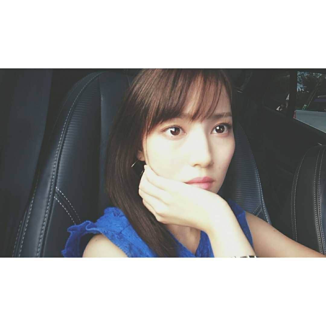 五十嵐令子のインスタグラム：「今日はいい天気♥️ 台風さん、お願いだから来ないでください😔」
