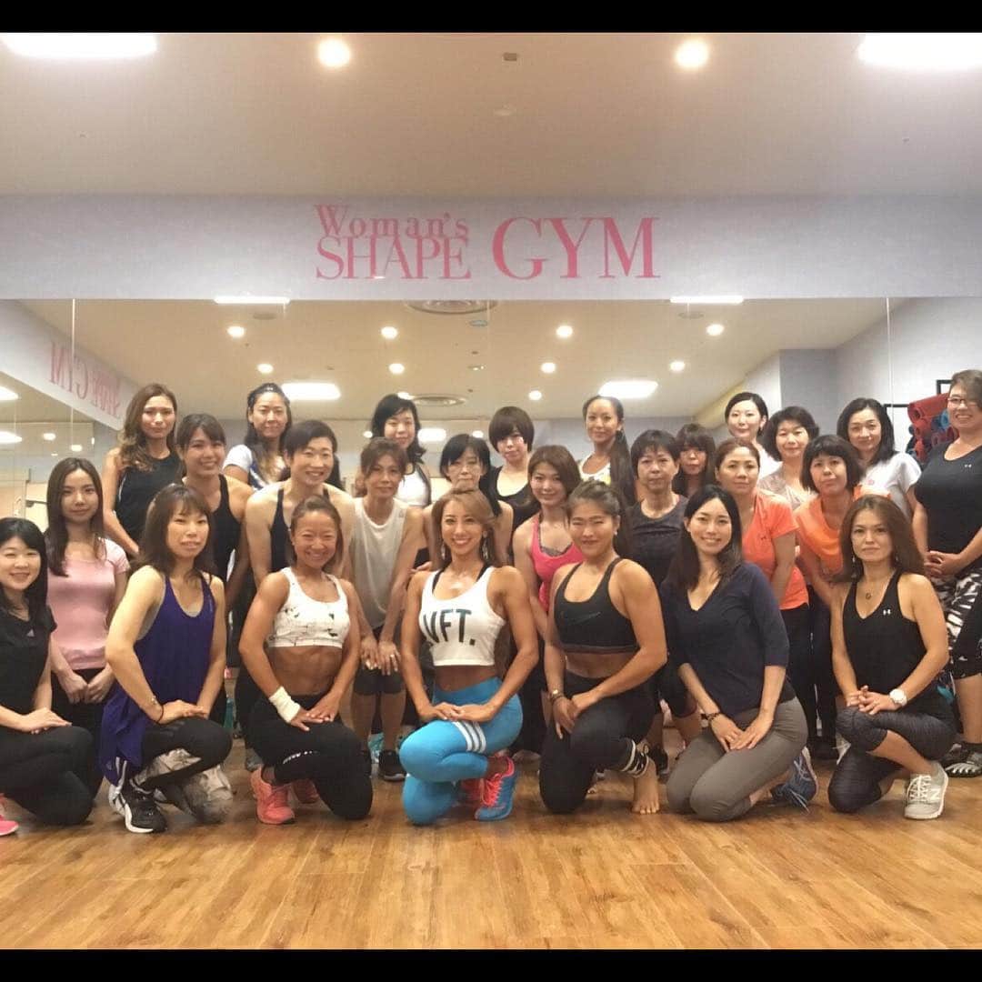 安井友梨のグルメインスタ