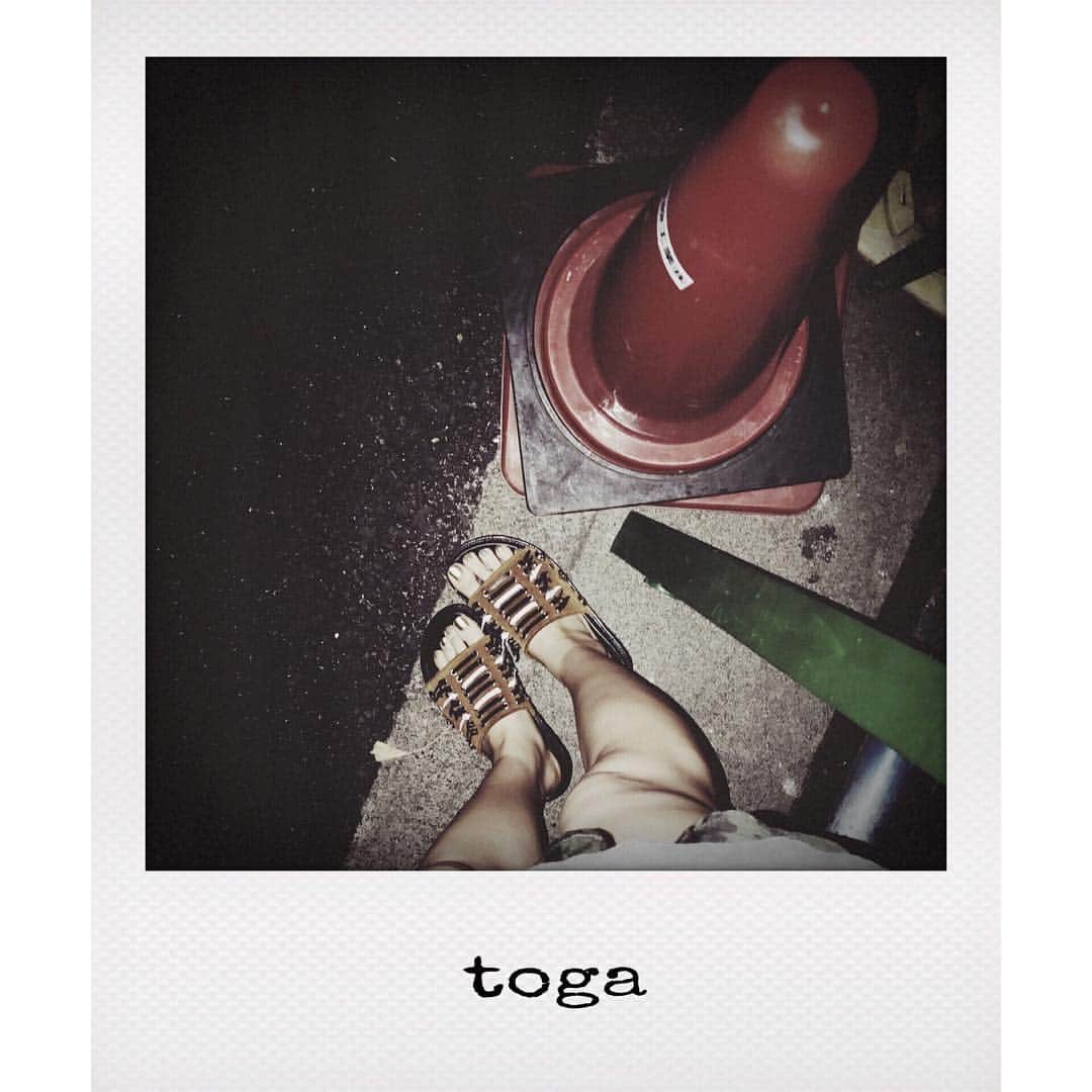 本田翼さんのインスタグラム写真 - (本田翼Instagram)「👡 #toga #この夏最もお世話になったサンダルくん」9月9日 23時56分 - tsubasa_0627official