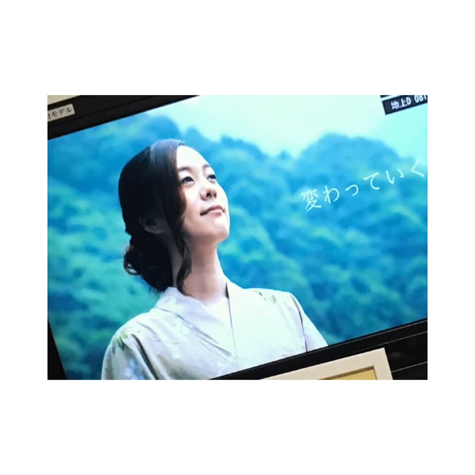 竹澤萌子のインスタグラム：「友達が写メ撮って送ってくれた🤳💕💕📺 #黒部宇奈月温泉 #サン柳亭 さんのCMに出てまーす🙋💓💓♨️ そして今年も #総曲輪コレクション2017 に出演させていただく予定です😜♥️🌈🌈 先週放送されてたTBSの #人生最高レストラン にちらっと映っておりました🦐🦐🦐♨️♨️♨️ #cm#tv#show#fashionshow#model#ishikawa#kanazawa#fukui#toyama#japanesegirl#instagood#instalike#石川#金沢#福井#富山#温泉#露天風呂#望洋楼#甘えび#三国#黒部峡谷#ファッションショー#モデル#竹澤萌子」