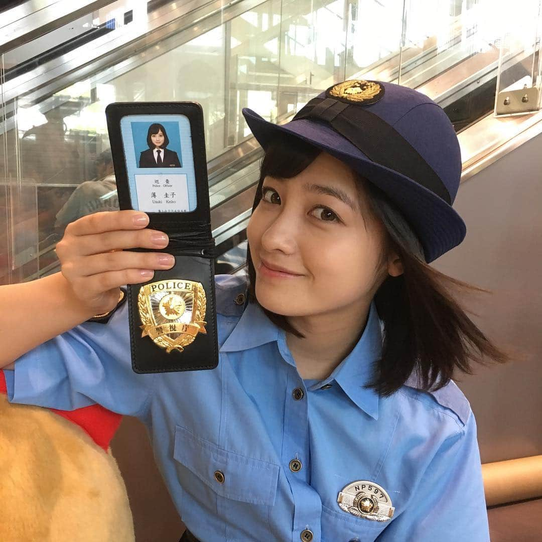 フジテレビ「警視庁いきもの係」さんのインスタグラム写真 - (フジテレビ「警視庁いきもの係」Instagram)「圭子ちゃん、コスプレではありません❗️立派な警察官です😻✨✨圭子ちゃんの今後の活躍に期待ですね💓 #警視庁いきもの係 #フジテレビ #橋本環奈」9月10日 22時18分 - mpd_ikimono