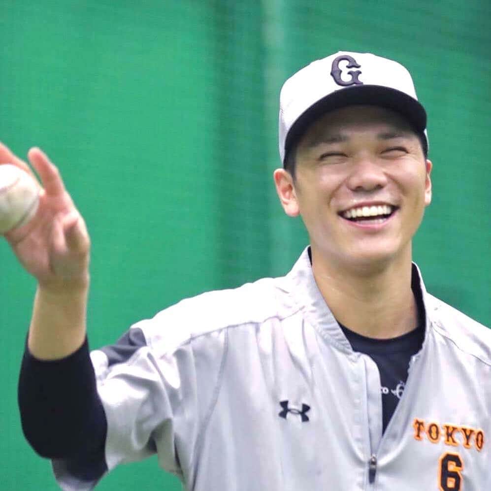 読売巨人軍さんのインスタグラム写真 - (読売巨人軍Instagram)「本日から甲子園での阪神3連戦！ みなさんからの応援を力に変えて頑張ります！ #天気は大丈夫 #キャプテン #坂本勇人 #ジャイアンツ #巨人 #今こそ一丸」9月12日 15時27分 - yomiuri.giants