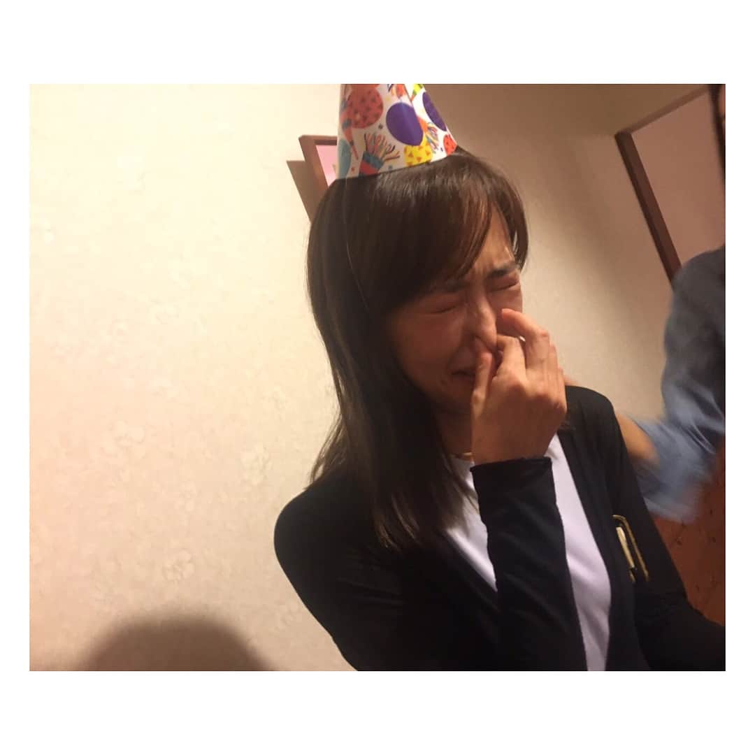樋場早紀さんのインスタグラム写真 - (樋場早紀Instagram)「軽井沢で誕生日のお祝いをしてもらいました☺️🙏 先日34歳を迎えました。 肩ひじ張らず、ありのままの自分を受け入れて、自分なりの34を過ごしたいと思います。 みなさま、いつも支えてくださりありがとうございます☆  みんな、まんまとやられたよ笑 ありがとう😂💛」9月13日 11時18分 - saki_toyoba