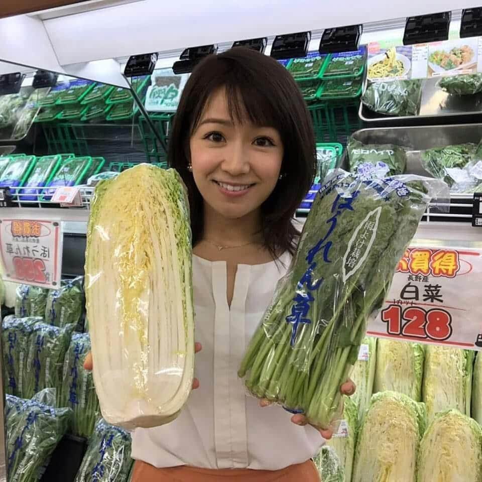 長野美郷さんのインスタグラム写真 - (長野美郷Instagram)「めざましどようび、ご覧いただきましてありがとうございます💝  ライオンの赤ちゃん とっても可愛いです💓♥❤ 週明け、月曜日 お日さまの笑顔がみたいものですね☀  #長野美郷#めざましどようび #ライオン #赤ちゃん #スタッフ」8月21日 4時22分 - misatonaganoin