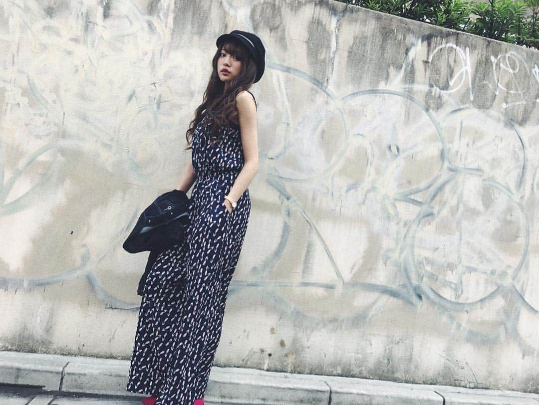 志田友美（ゆうみん）のインスタグラム：「. Today's code👗💞 . .  #ootd #code #codenate #lonpas #casket #snap #todayscode #todaypic #cheriemona #ca4la #denim #shibuya #tokyo #japanesegirl #me #instacode #instalikes #instashot #instagood」