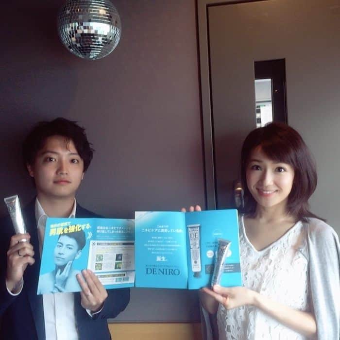 長野美郷のインスタグラム：「ラジオ♪ 東京ブリリアントリップス こちらにも、いつもたくさんのお便り、応援をいただきます✨本当にありがとうございます💝  自然派研究所から、 『薬用デニーロ』をご紹介しました☺  今日も素敵な午後をお過ごしいただけたらと思います✨😌✨ #長野美郷 #interfm897」