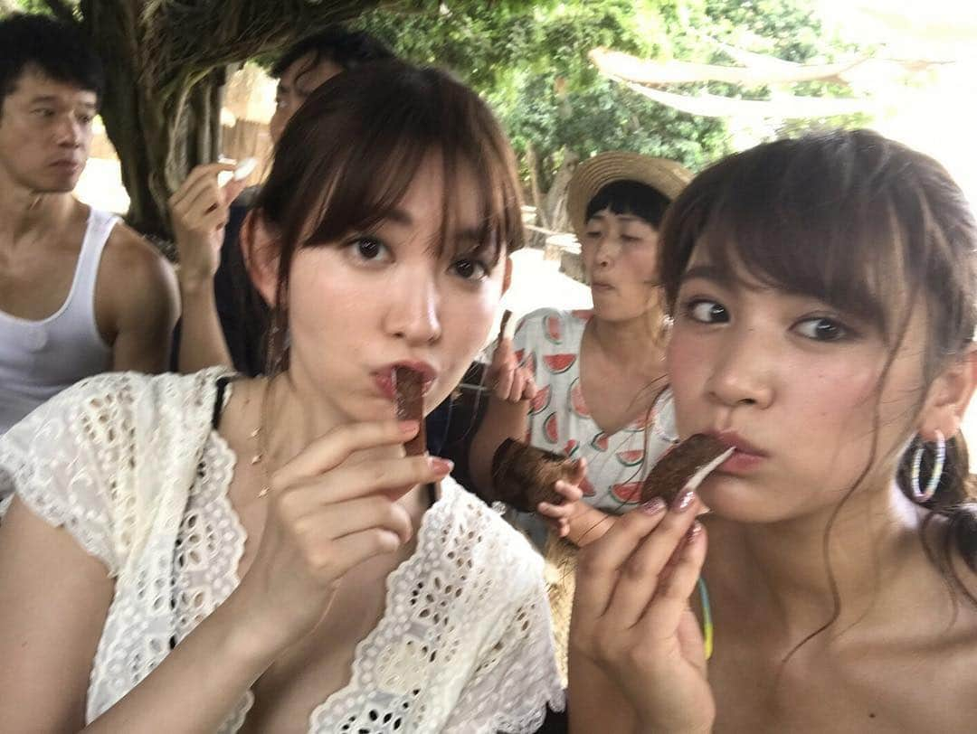 h3artbrak3rsさんのインスタグラム写真 - (h3artbrak3rsInstagram)「#kojiharu #小嶋陽菜 #こじはる #久松郁実 #hawaii」8月22日 16時30分 - h3artbrak3rs