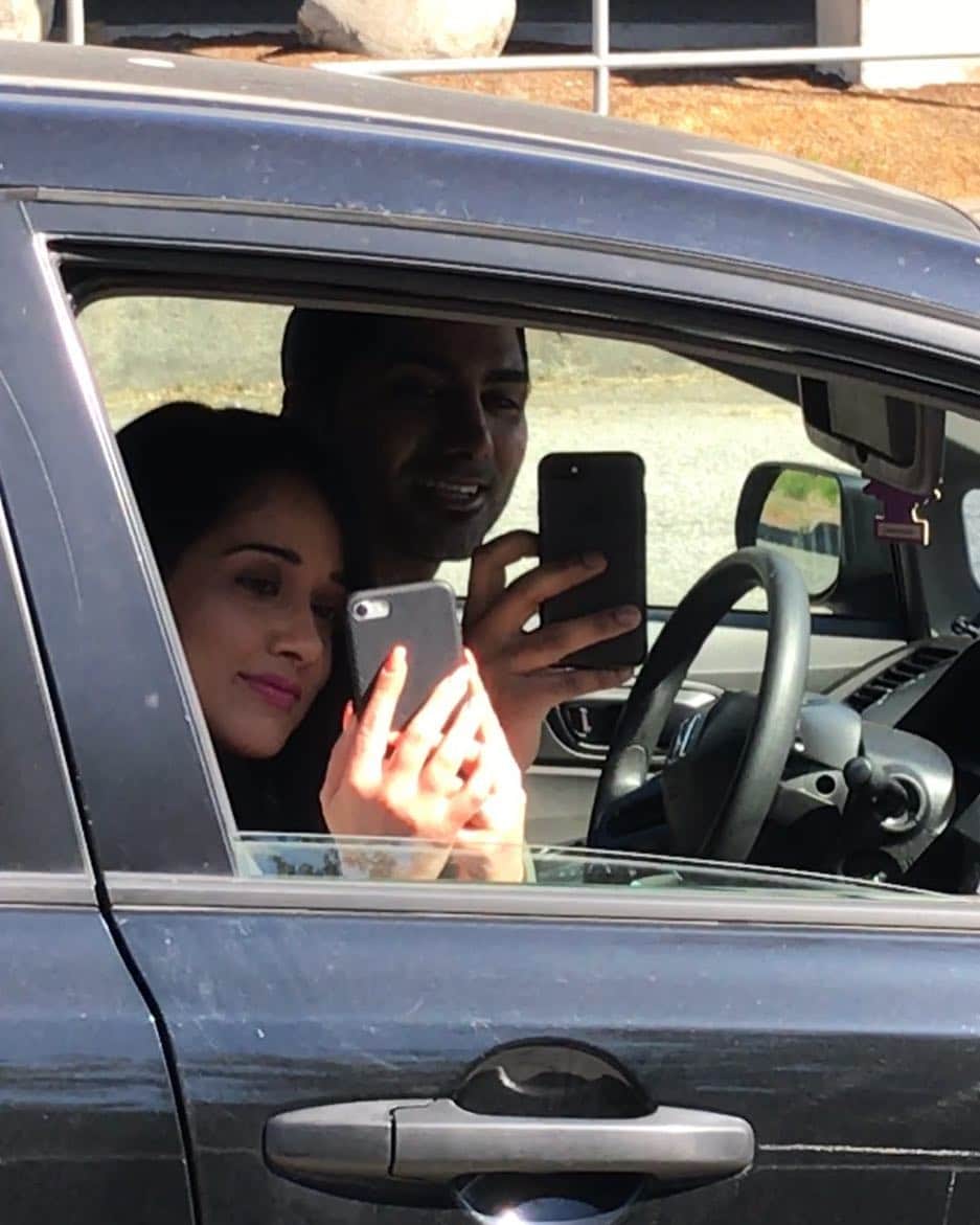 のインスタグラム：「My father once told me that the key to great driving was ensuring the safety of myself and my passengers. Now, behold the fatherless fanatics: car in motion, eyes and hands off the wheel and road. There are times when I am truly in awe of the bravery of human sacrifice. A soldier risks all to save a fallen comrade. A group of righteous protestors fight oppression within a fascist regime. An old woman with dementia walks across a 4 way intersection to the local grocery. THIS, is not one of those times. In fact, a picture of ~a sprouse~ driving a car is so low down the life and limb foodchain, I am almost honored by the attempt. But I digress. You may be asking yourself, "Cole, aren't you taking a picture while driving too?" Yes, yes I certainly am. And typing this caption too. And while I was stopped when I took this, even if I was in motion I had already resigned my existence to another plane. If they play for keeps, so do I.  The screaming and giggling that echoed from their car was a grim prologue to an ~auto~biography I should be writing: "I killed two people who probably shouldn't breed anyway," (working title), or at least the opening sequence to "red asphalt 2." Now if they did, indeed, collide with Darwin (because of me) I would have felt a tad guilty, I admit. But to be fair Oprah made us take a pledge for this exact reason, and so I think she should probably feel more ashamed. I hope Satan likes the photo.」