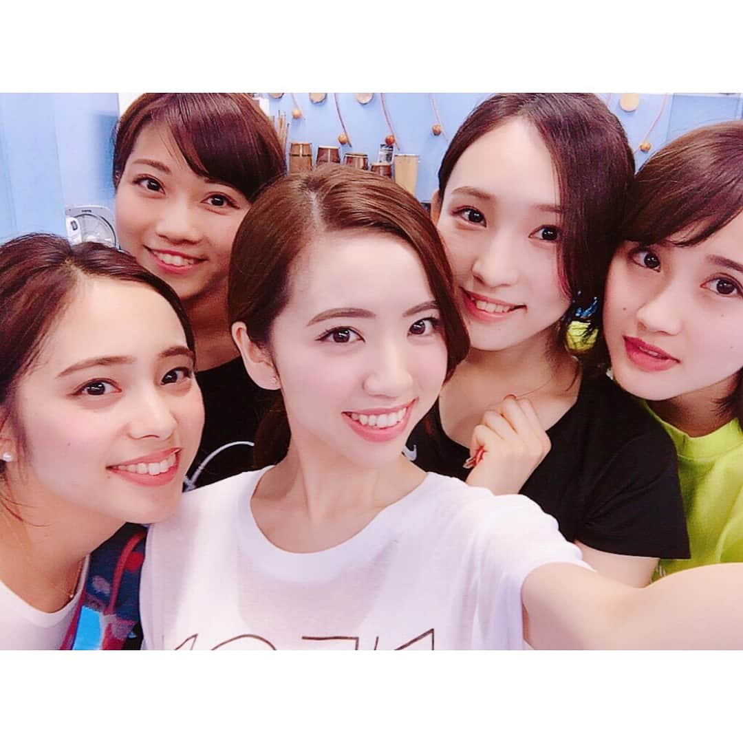 内田侑希さんのインスタグラム写真 - (内田侑希Instagram)「[カポエィラ🏃‍♀️] 昨日は協賛をしてくださってる、カポエイラ・テンポ 東京 大久保アカデミーア さん(@capoeira_tempo.tokyo ) でカポエイラ体験しました😆🍀 * * カポエイラはブラジル発祥で、ダンスと格闘技が混ざったようなものらしいです✨格闘技と言っても、昨日はよりエクササイズに近い動きをするカポエイラクラスの体験をしました 🏃✨ * * すごく楽しく運動できて、みんなでいい汗かきました😆💦先生の動きについていけるように一生懸命頑張ったのですが、今日は全身筋肉痛です😁笑 本選までの間お世話になります😁💪🌈 * * 今日も良い1日を〜🙋💕行ってらっしゃい🎵 * * #misssophiacontest#上智#ミスコン#ミスソフィア#2017#miss#misssophia#上智大学#内田侑希#上智ミスコンno4#カポエイラ#カポエイラテンポ」8月23日 8時03分 - miss_sophia_no4