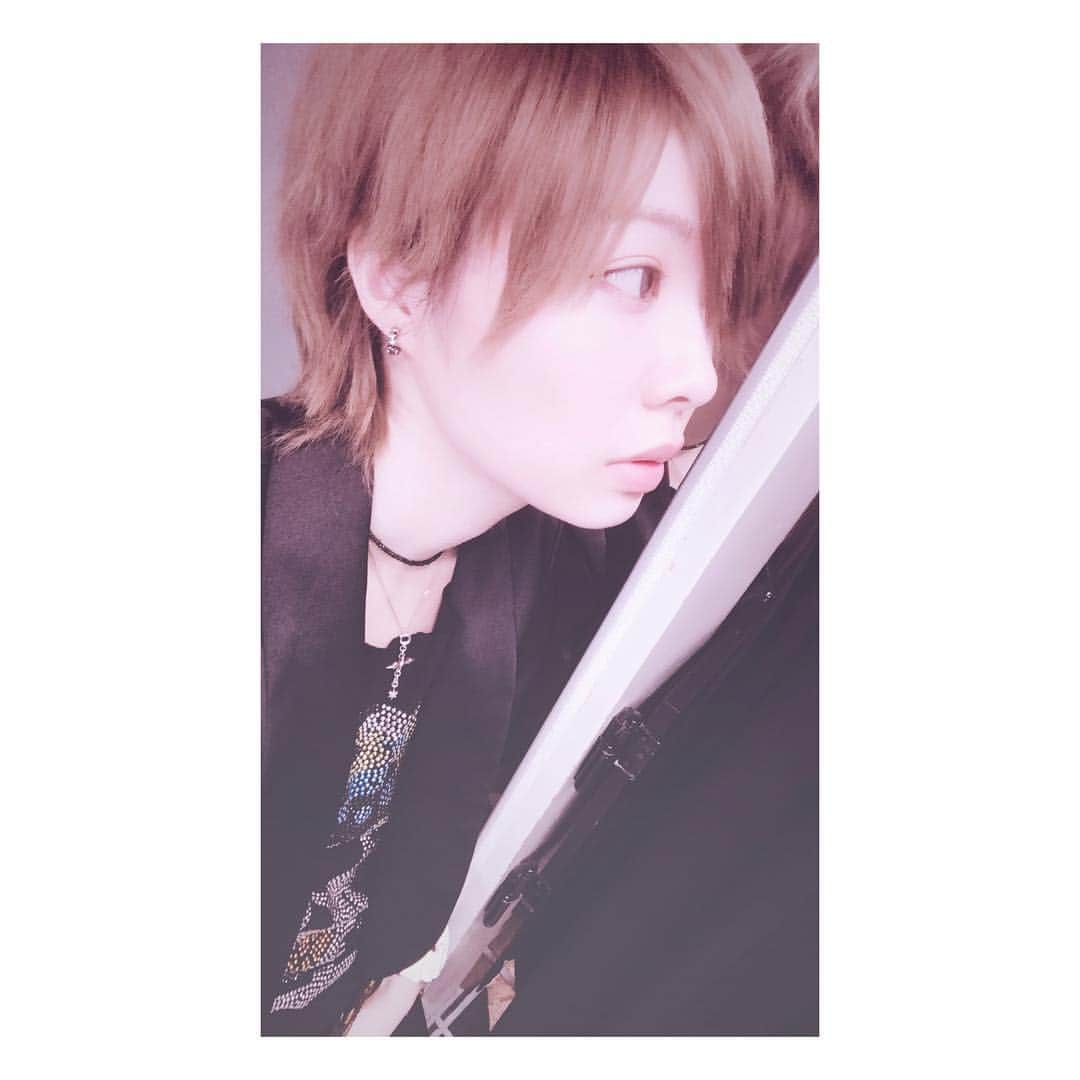 のインスタグラム：「今日は現れるかも～。 最近はこんなことも。  #男装#男装女子#中の人#野崎夏帆」