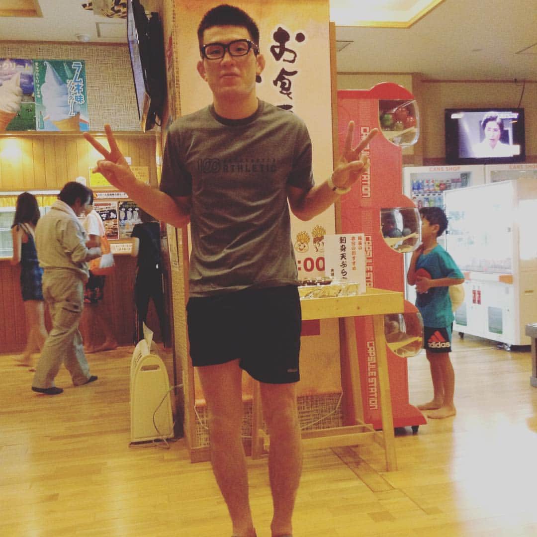 青木真也のインスタグラム：「組技スパー5分6R、ムエタイミット3分3R、シャドー、サンドバック3R。移動は自転車。帰りにサウナ。いい汗かいた。#shinyaaoki#mma#青木真也#サウナ#おふろの王様」