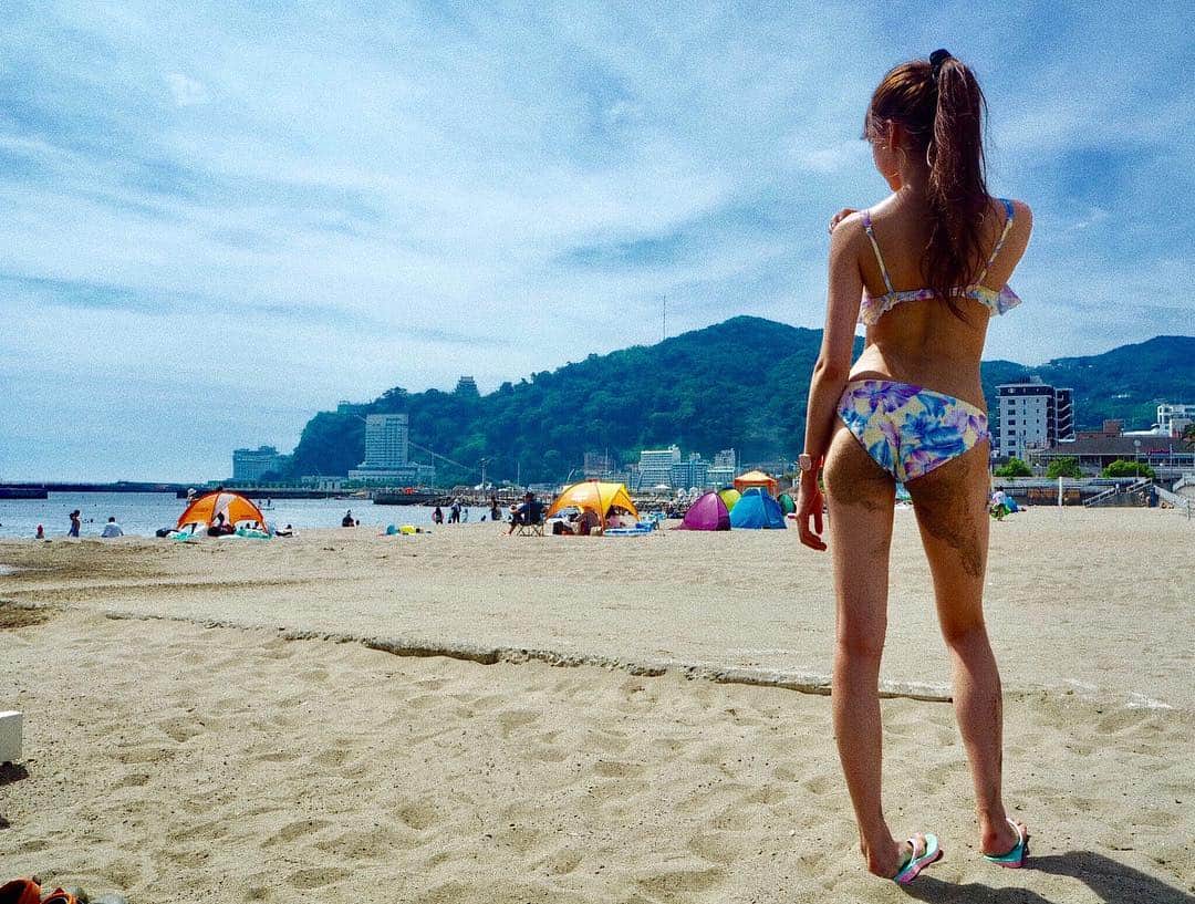 志田友美（ゆうみん）さんのインスタグラム写真 - (志田友美（ゆうみん）Instagram)「. . 🌺SUMMER LOVE🌞🌴 . 我ながらタフw . #dayoff #happylife #enjoyday #summer #summervacation #beach #happy #atami #shizuoka #sea #japanesegirl #ig_japan #me #today #todayspickup #hotsummer #instagood #instalove #instashot #🌺」8月25日 22時07分 - yuumi_shida