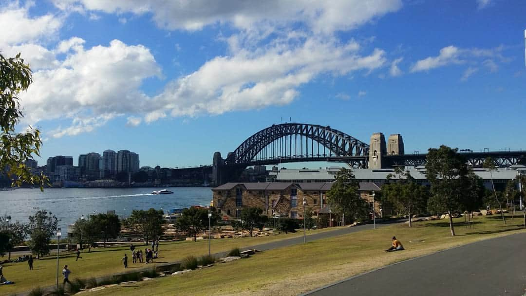 ダニエル・オブライエンさんのインスタグラム写真 - (ダニエル・オブライエンInstagram)「Friday views 🚶☉🌻 • • • • • • • #sydney #escape #lunch #harbour #bridge #sun #friday  #winter #walk」8月25日 13時34分 - daniobrien7