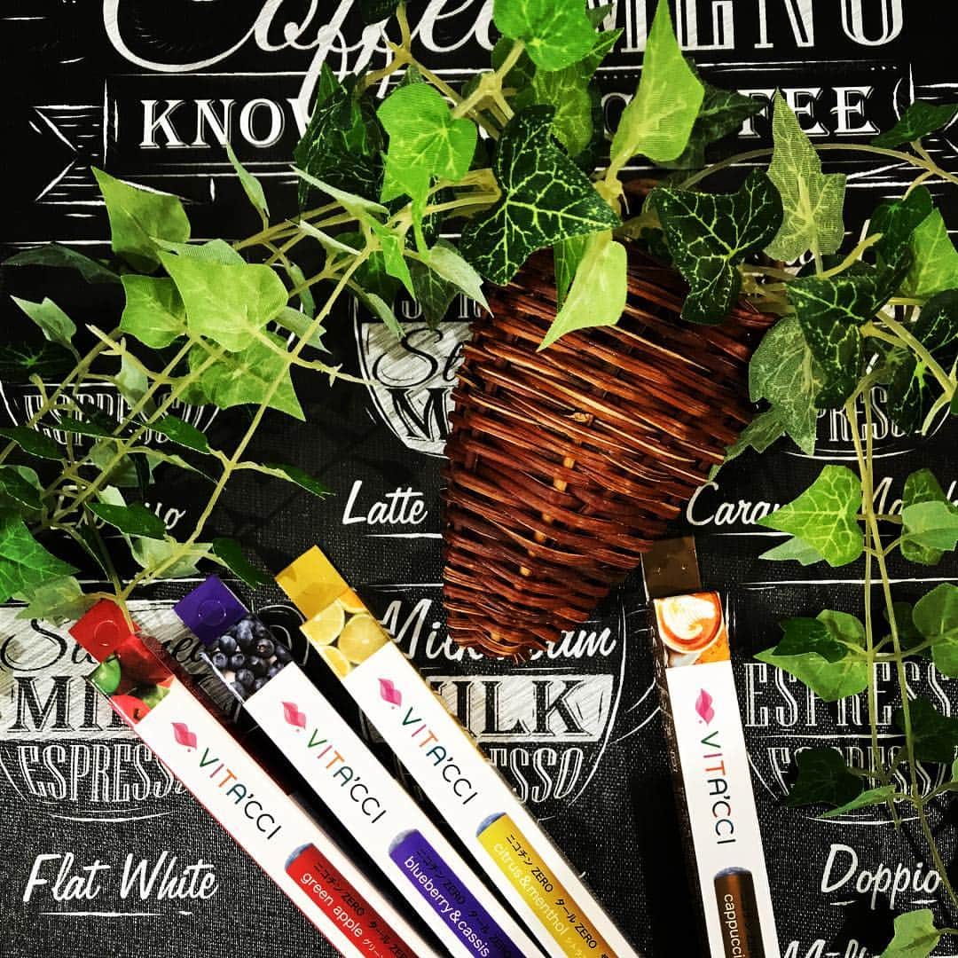 VITA'CCI_OFFICIALのインスタグラム：「#ビタッチ#vitacci#ビタミン#美容#健康#禁煙#撮影#ファション #お洒落 #クラブ#夜遊び#パーリーピーポー#アイコス#セルフィー#ミナミ#パーリーナイト#ウルトラ#ultra#followme#自撮り」