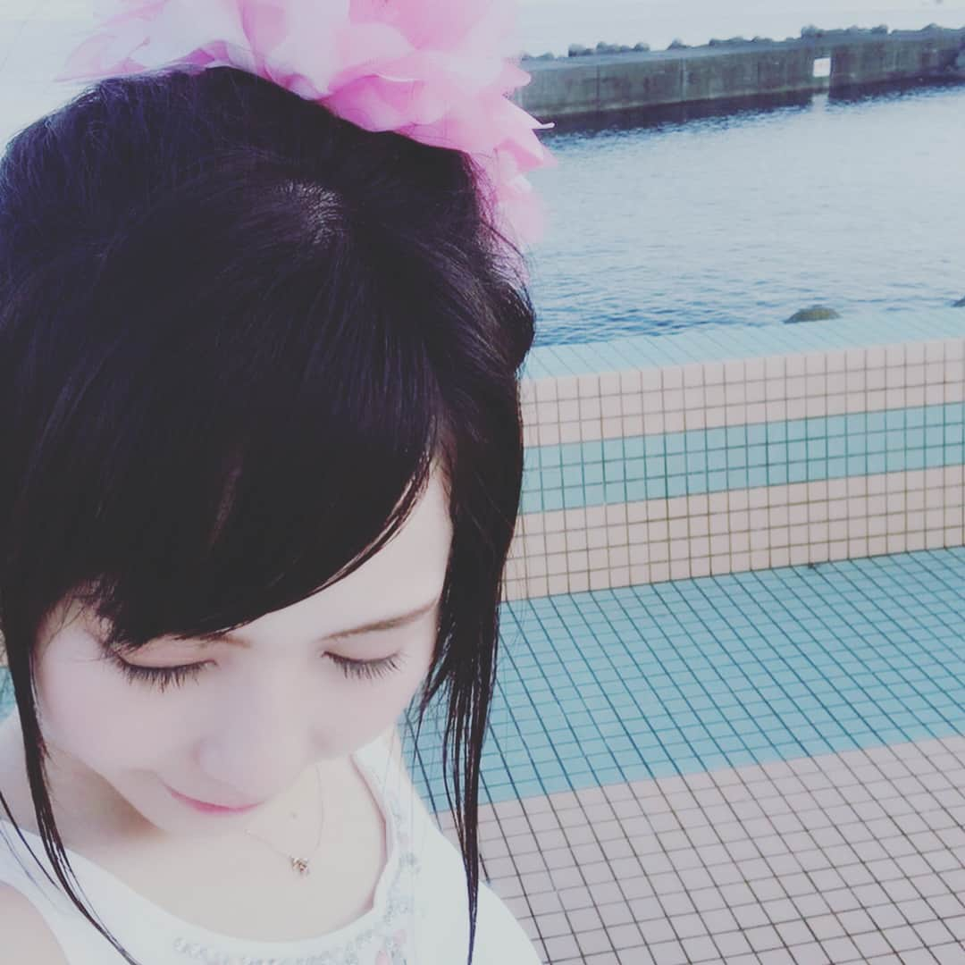 佳苗るかさんのインスタグラム写真 - (佳苗るかInstagram)「海で泳いで温泉入って気持ちかった(๑•ω•๑)♡ #伊東オレンジビーチ #海 #景色 #水着 #温泉 #絶景」8月25日 19時18分 - ruka_kanae