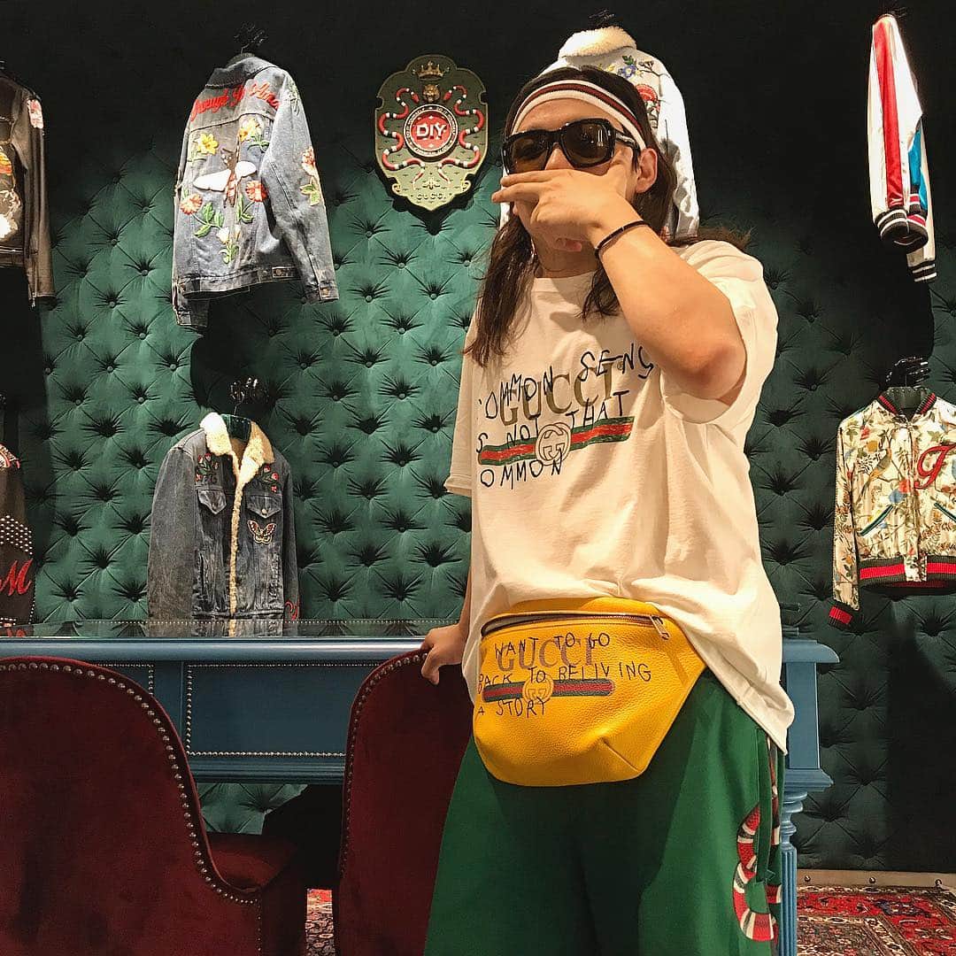 ロザッチのインスタグラム：「style...!! #gucci #gucciglasses #cococapitan #guccibag #guccitshirt #guccimen #gucci #ootd #fashion #harajuku」