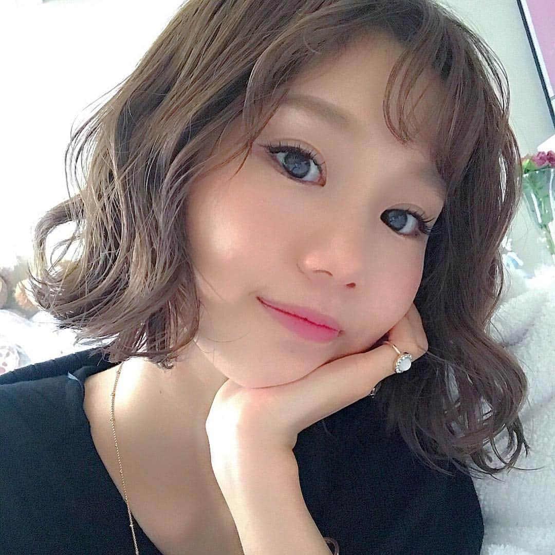 ほしのこさんのインスタグラム写真 - (ほしのこInstagram)「* ヘアアレンジ動画撮りたいんだけど 説明下手くそすぎて……（笑） *  今日はGUの購入品紹介撮影しました！💓いつも通りコーデも撮ったよぉ❤ 次の次にUP予定かな😎⚡️ * 本日は19時に夫婦動画アップです🐰 お暇な時にでも見てねん💕👍 * * #YouTube #ほしのこch #GU #ヘアアレンジ #動画 #ウェットヘア  #夫婦動画」8月26日 16時25分 - hoshinoko728