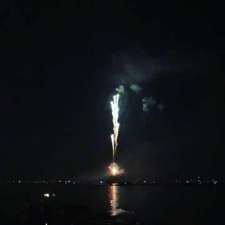 高橋昂也のインスタグラム：「宮島花火🎆🎆🎆 寮から見たよ(´∀｀*) からのアドゥワ」