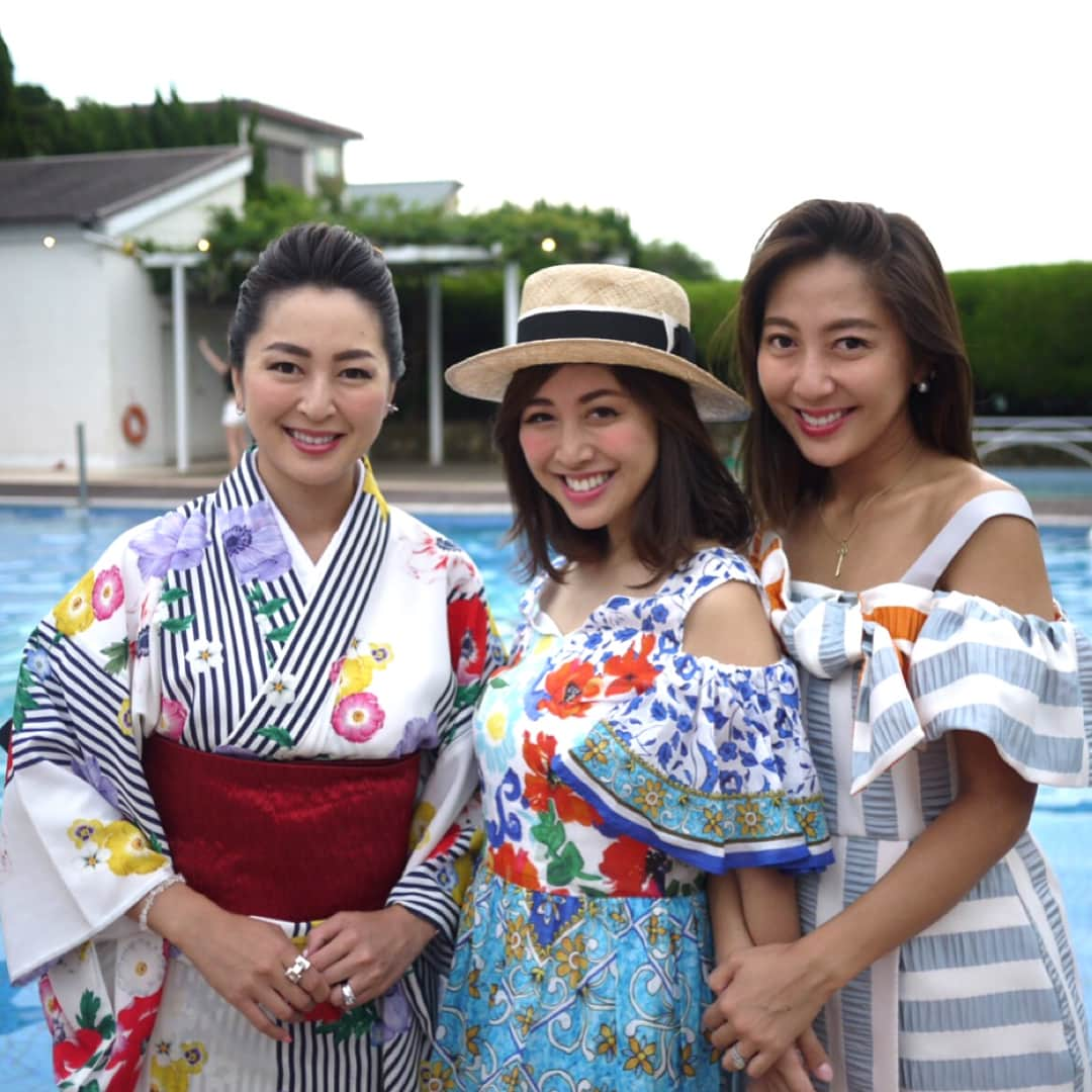 小川淳子さんのインスタグラム写真 - (小川淳子Instagram)「今日は 夏らしく🍉 盆踊りへ🎆 子供たちも毎年 楽しみにしているので♡ 笑顔に溢れた 素敵な一日になりました🤗 典ちゃんのchesty ×撫松庵さんの 浴衣もとっても素敵でした ♡ #MissAdora @chestynews  #happyday #smile」8月26日 23時26分 - junkoogawa1225