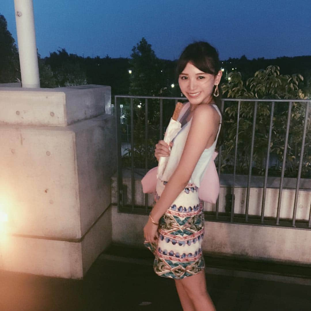 杉ありささんのインスタグラム写真 - (杉ありさInstagram)「気温的には十分夏に戻ったけど、わぁー！夏だなぁー！をなんだか感じられていなかった最近。 2017年夏を締めくくるべく久しぶりにa-nationに行ってきました！🌈✨ やっぱりフェスは楽しい♬！！ #弟と夏の想い出作り笑 #歌って踊って夏感じられた #帰りは脚ぱんぱん #本日のハイライトは #余裕ぶっこいてて三浦大知さん始まった瞬間の杉姉弟一心不乱の猛ダッシュ #あとBeverlyさんの歌の上手さにぽかーん🙄👏😂 #anation #live #fes #happy #summer #girl #me #arisasugi #instagood #instafashion #instalove #instalike #fashion #ootd #フェス #フェスファッション #ファッション #ライブ」8月26日 23時35分 - meariiisa